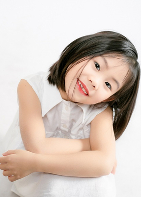 李思妍 女 天津