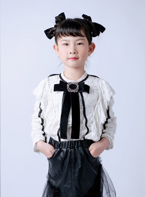 胡若汐 女 天津
